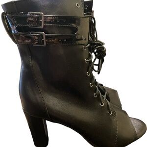 NWOT BURJU BLACK BOOTS SIZE 14